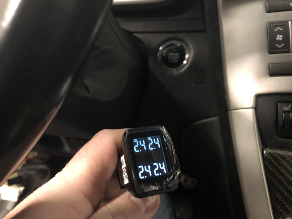 Где находится кнопка tpms Индикатор давления в шинах TPMS - Pontiac Vibe (2G), 2,4 л, 2009 года аксессуары