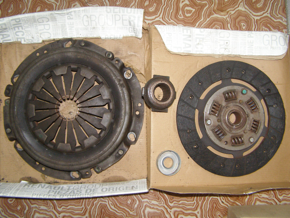 комплект — Renault Sandero 1G