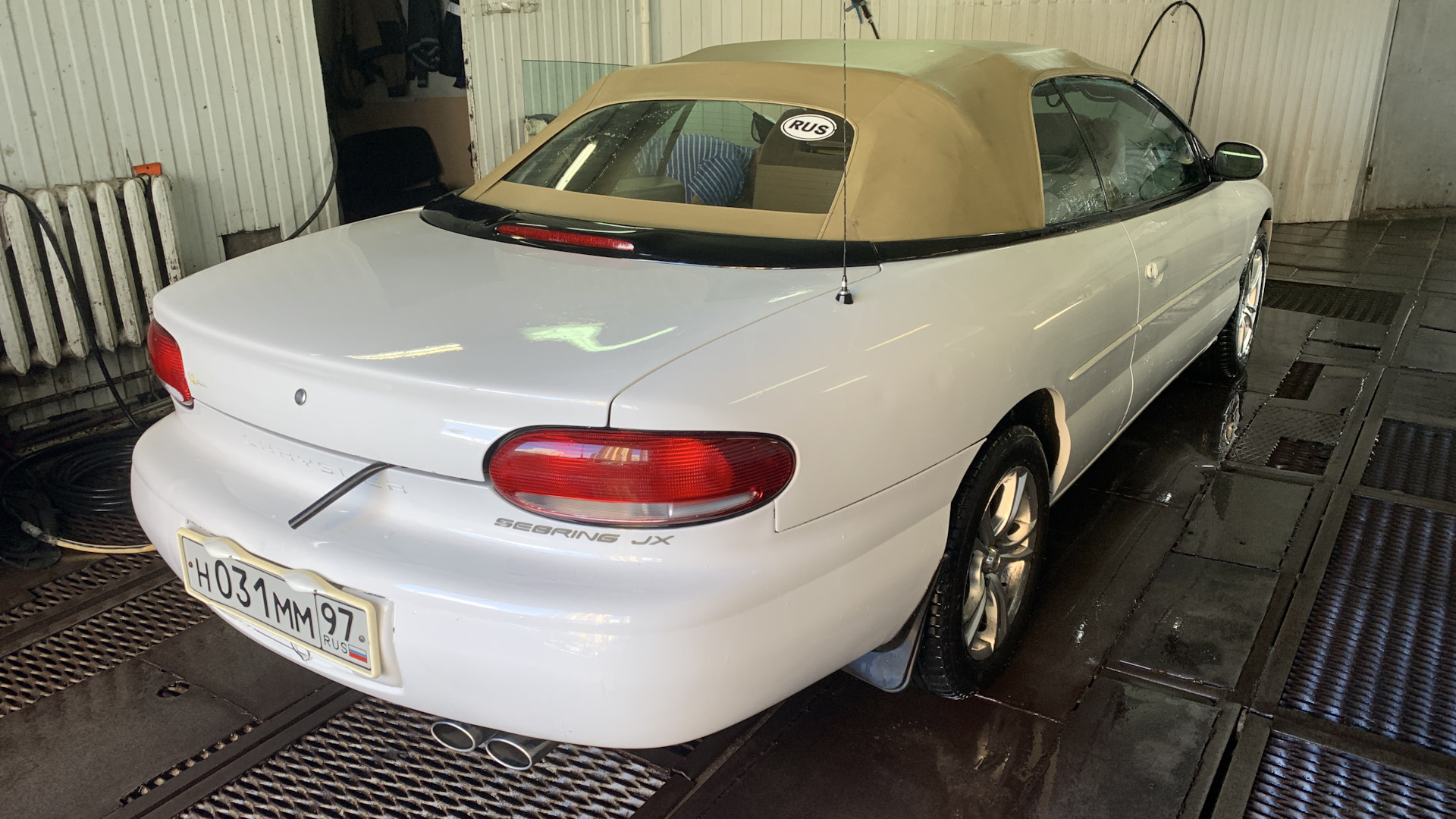 Chrysler Sebring Convertible 2.5 бензиновый 1999 | Машина времени на DRIVE2