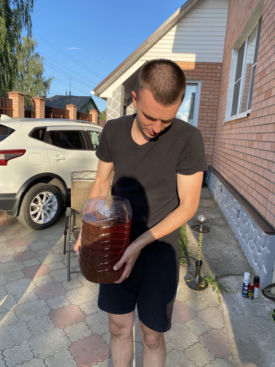 Вот такой кисель сливался, думаю попозже махну бачок, так как не очень нравится его вид — Volkswagen Golf GTI Mk6