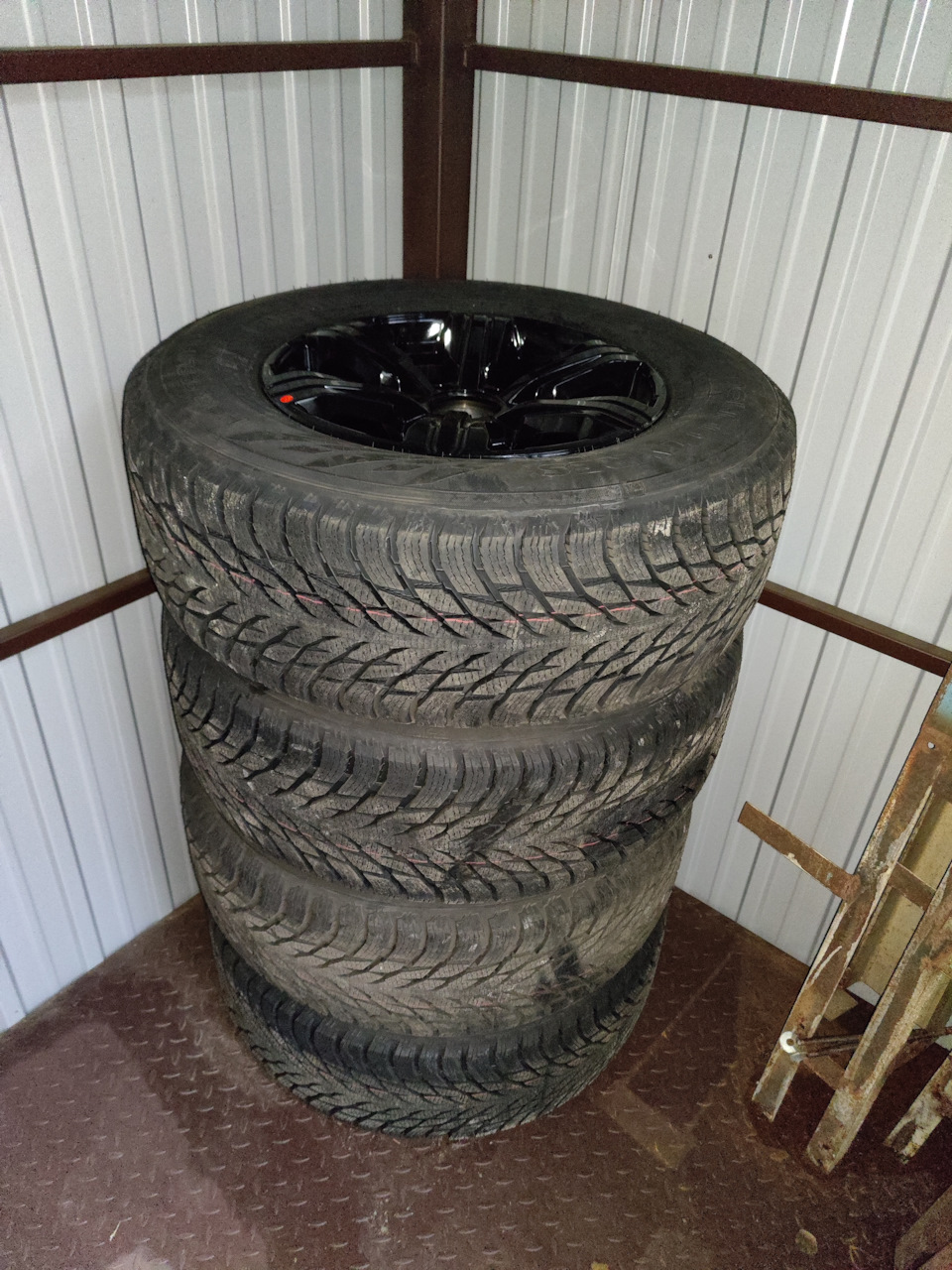 235 r13. авито карелия диски. 175/65 r14 ваз литье. 205/75 r15 на ниву шевроле. авито карелия диски.