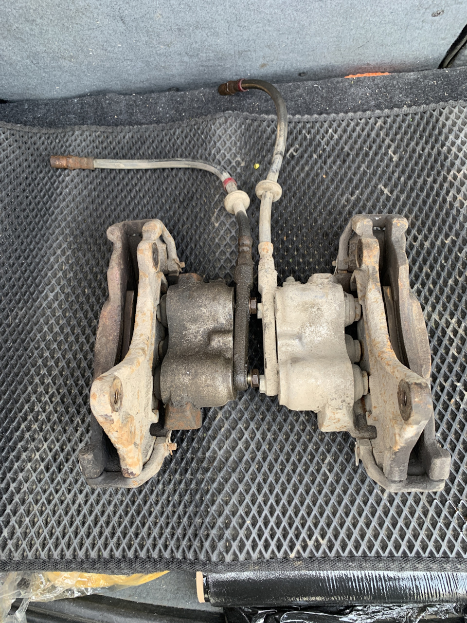 Прокачка тормозов 08 на Шевроле нива — Chevrolet Niva, 1,7 л, 2005 года ...