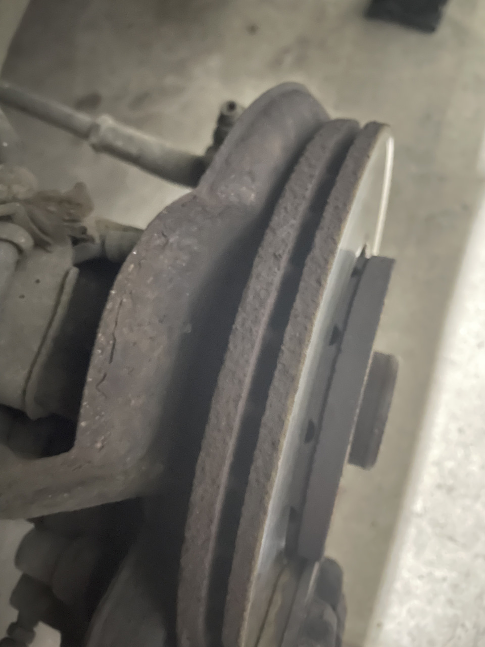 Состояние тормозных дисков — Skoda Fabia Combi Mk2, 1,4 л, 2008 года ...