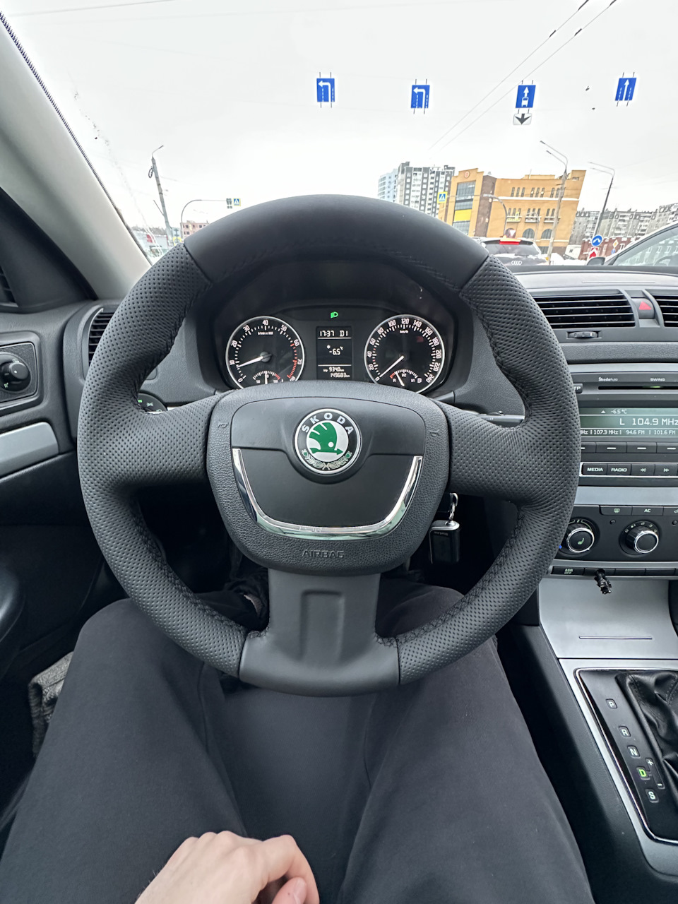 Новый руль — Skoda Octavia A5 Mk2, 1,6 л, 2013 года | запчасти | DRIVE2