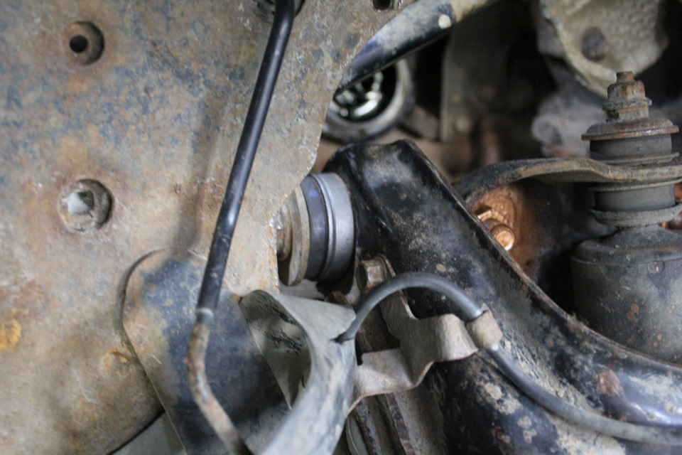 Стук при движении и торможении Мазда ВТ 50 — R1 автосервис на DRIVE2