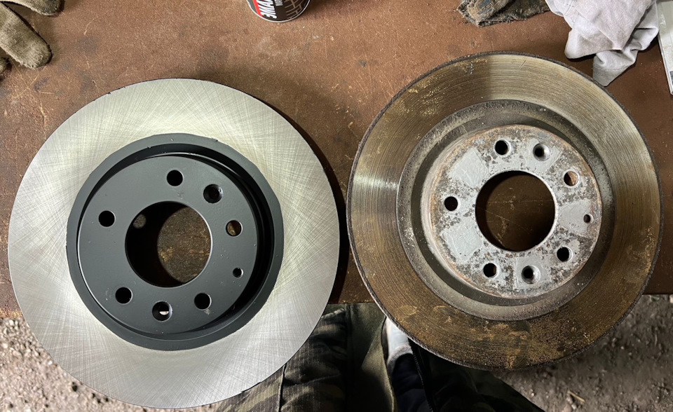 Передние тормозные диски +колодки — Mazda 6 (2G) GH, 1,8 л, 2008 года ...
