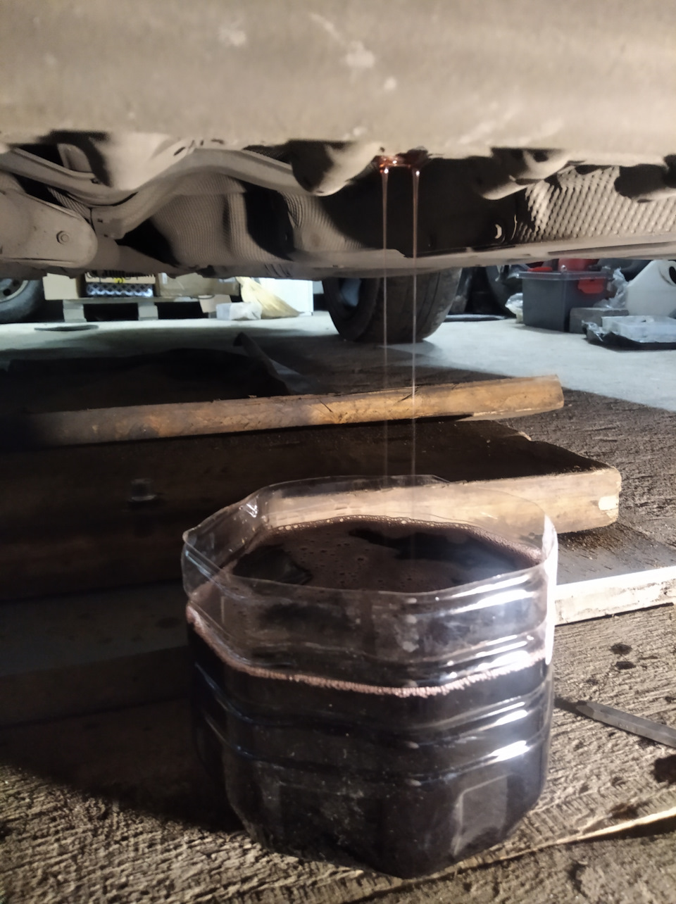 масло из раздатки — Mercedes-Benz GL-Class (X164)