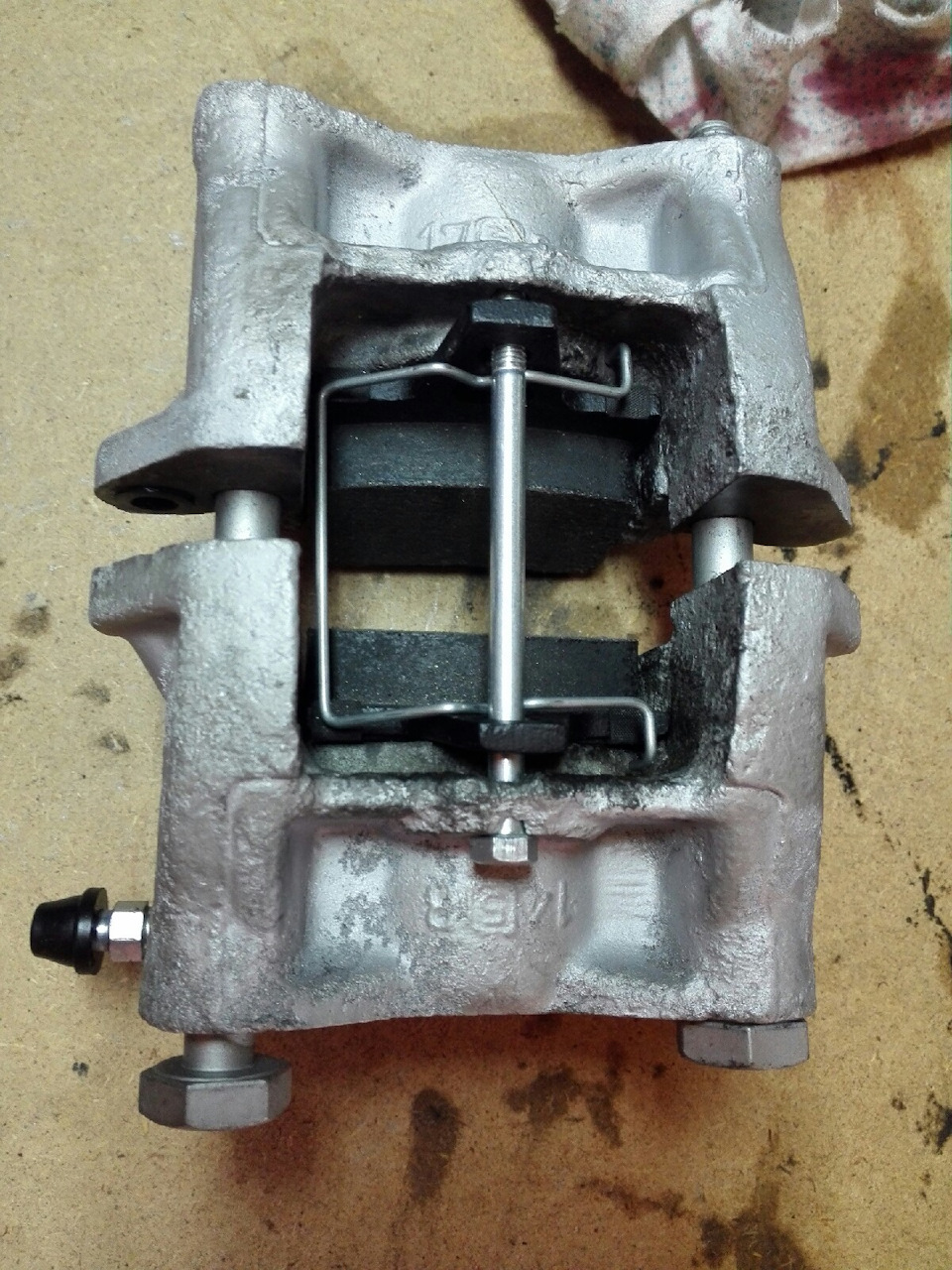 Восстановление задних суппортов — Citroen Xantia, 1,8 л, 1998 года ...