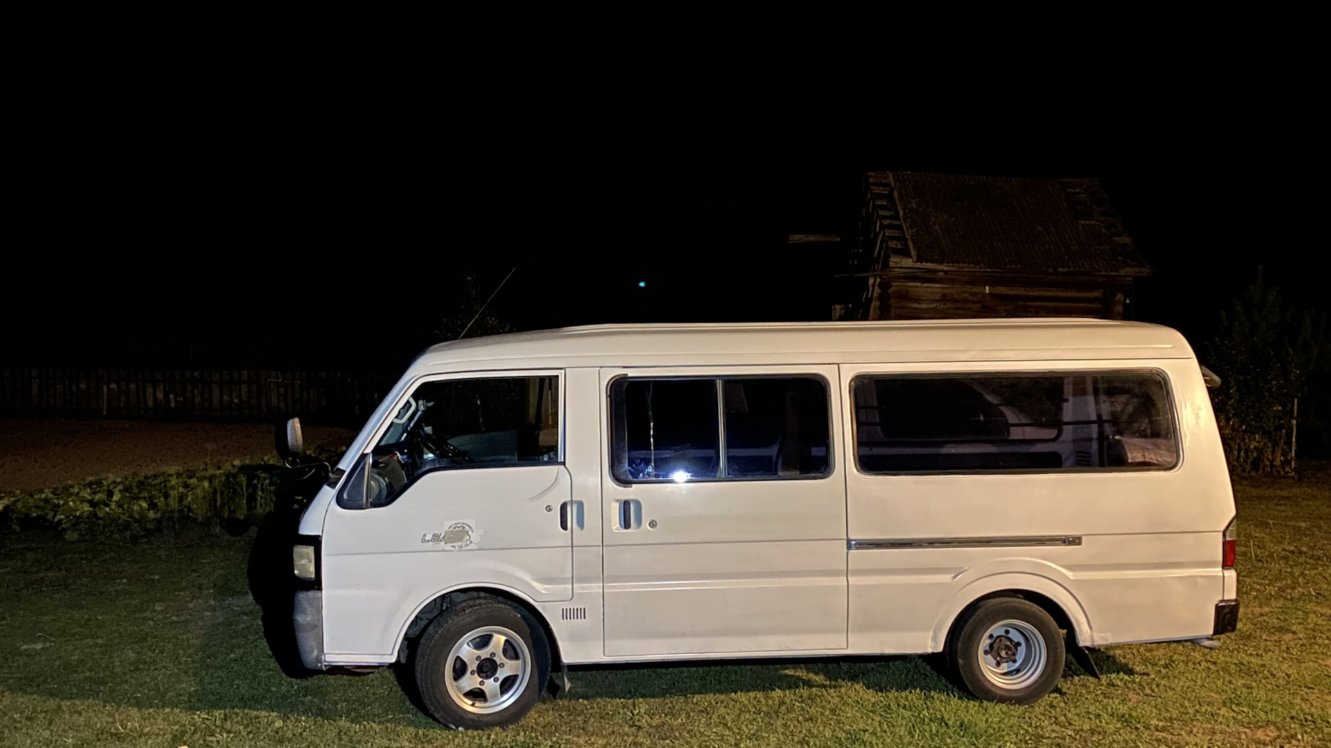 Mazda bongo hot sale brawny van