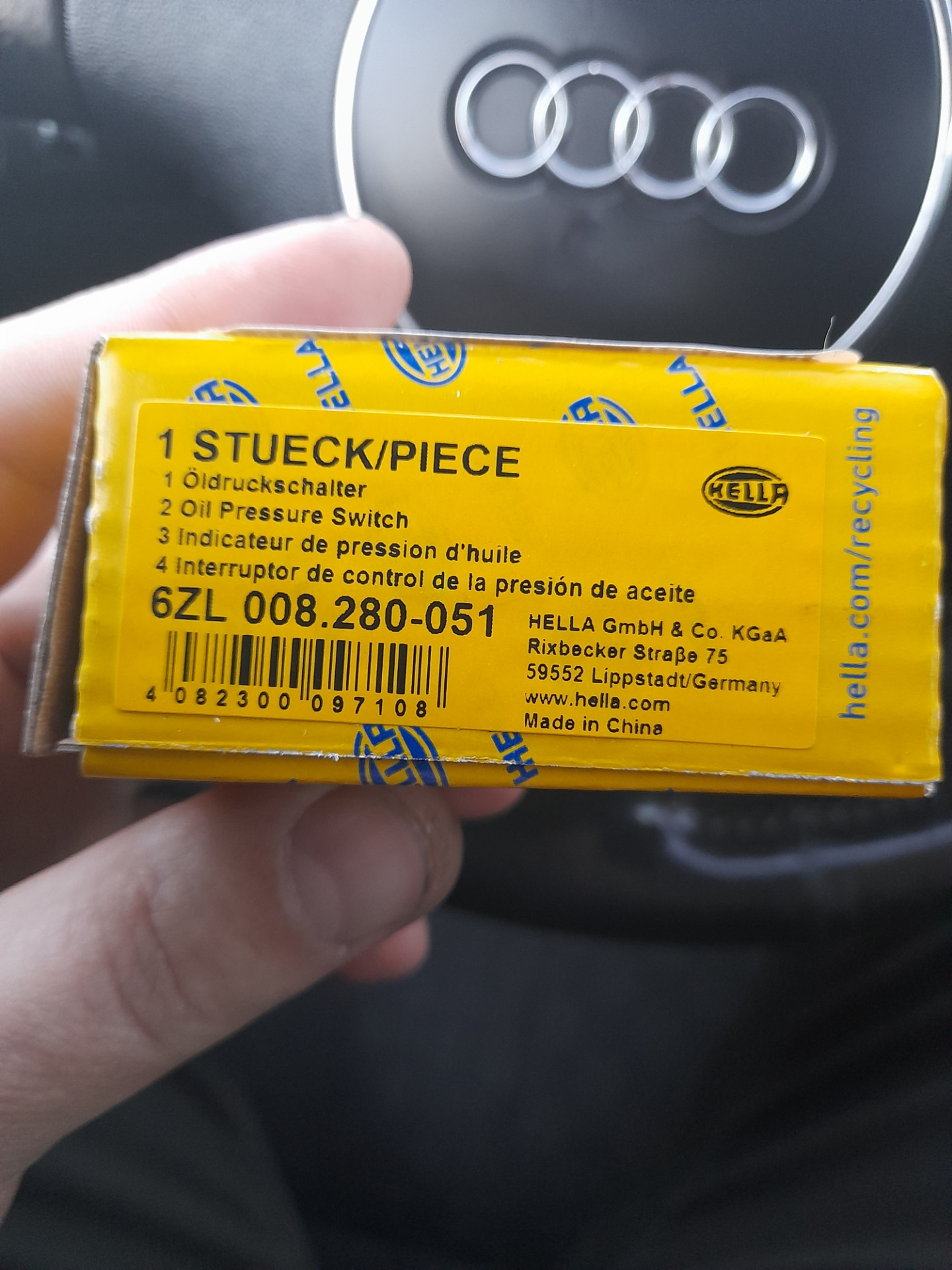 Замена датчика давления масла. — Audi A6 (C5), 1,8 л, 2000 года ...