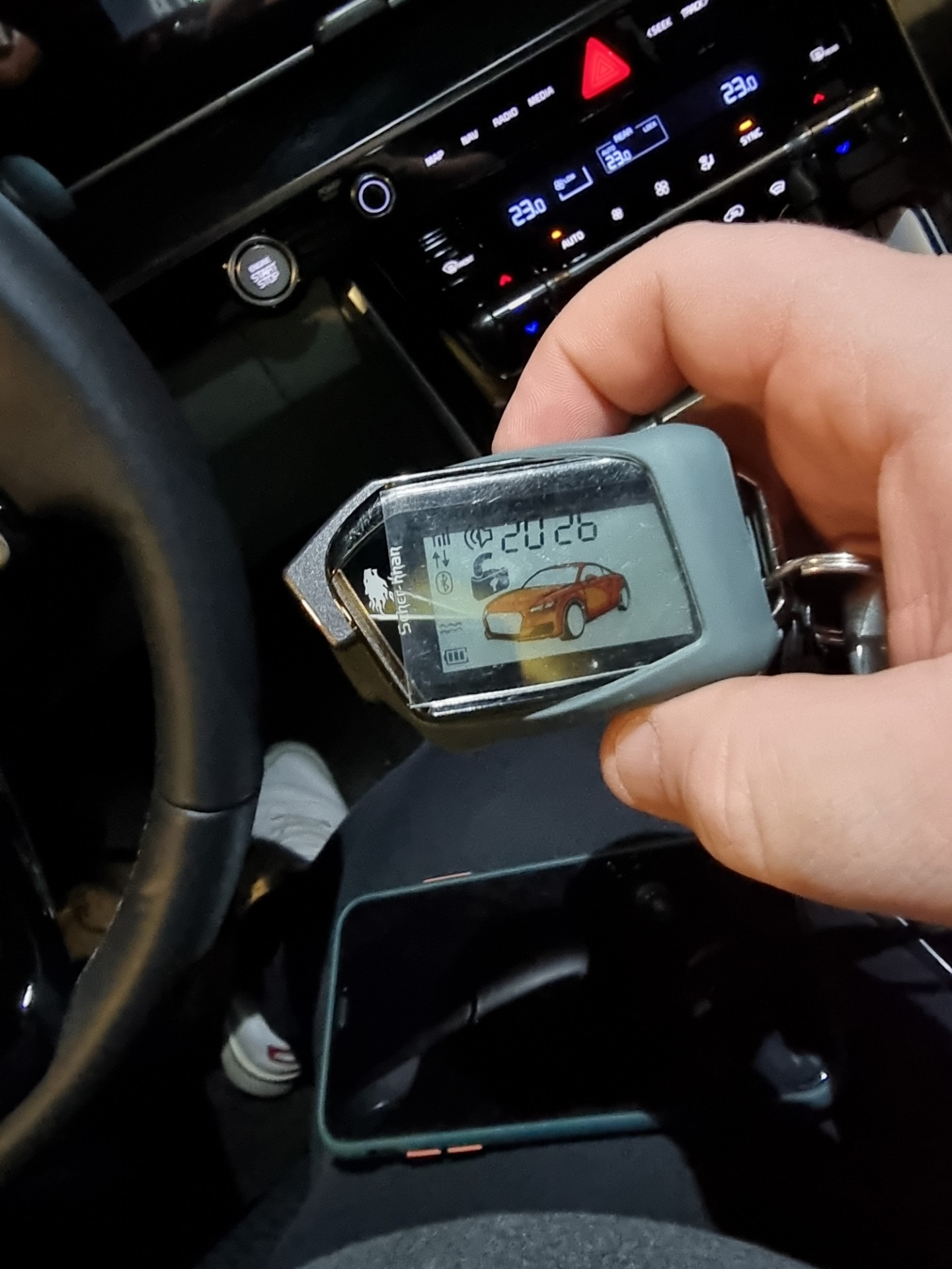 Чехольчик на сигналку и сразу доработка его))) — KIA Carnival (4G), 2,2 ...