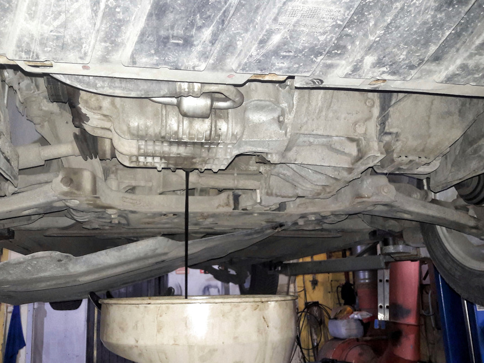 Поссал сальник коленвала, дотяну до весны или нет, не знаю. Начинаю потихоньку собирать комплект для замены ГРМ ((( — Ford Focus Hatchback III