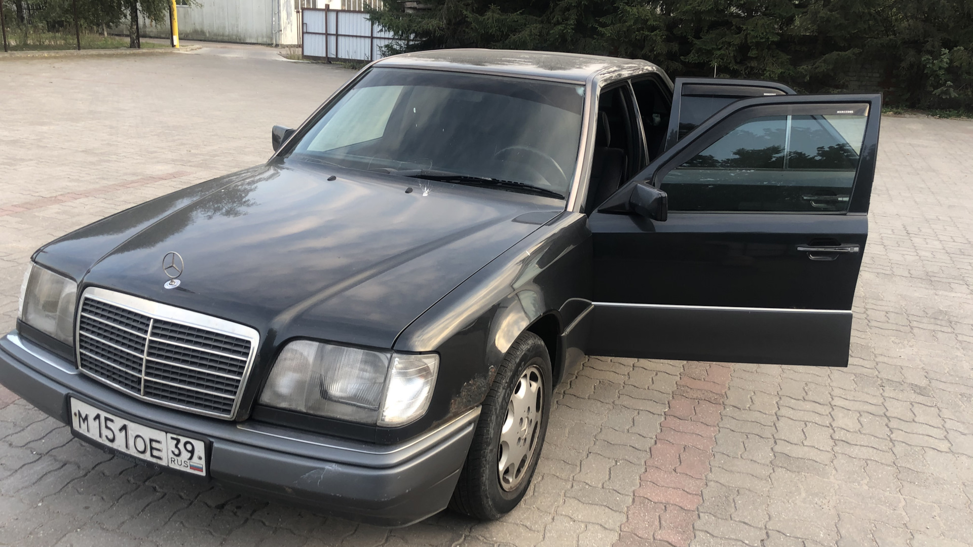 Mercedes-Benz E-class (W124) 2.2 бензиновый 1995 | Старый друг на DRIVE2