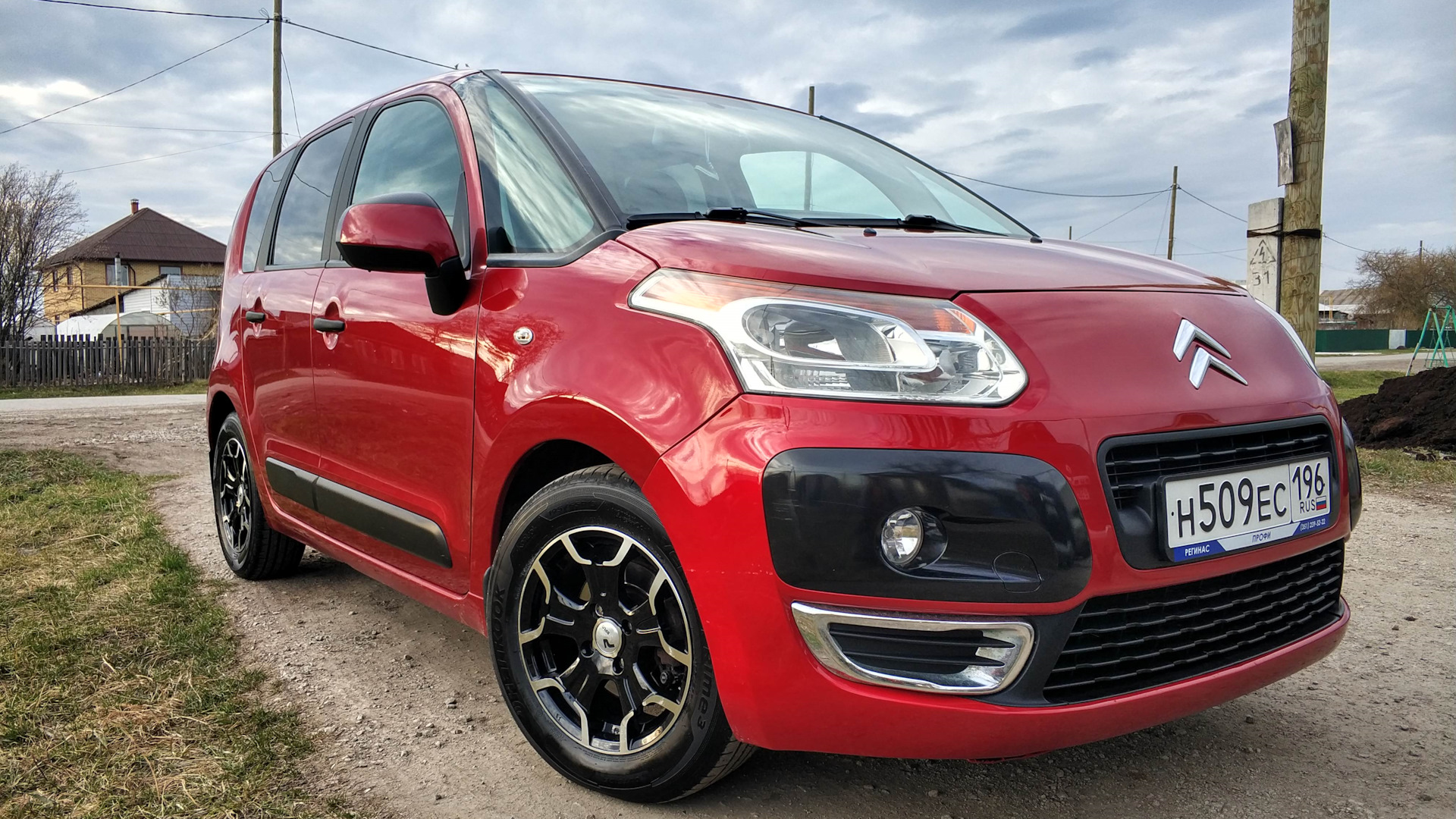 Citroen C3 Picasso 1.4 бензиновый 2011 | 