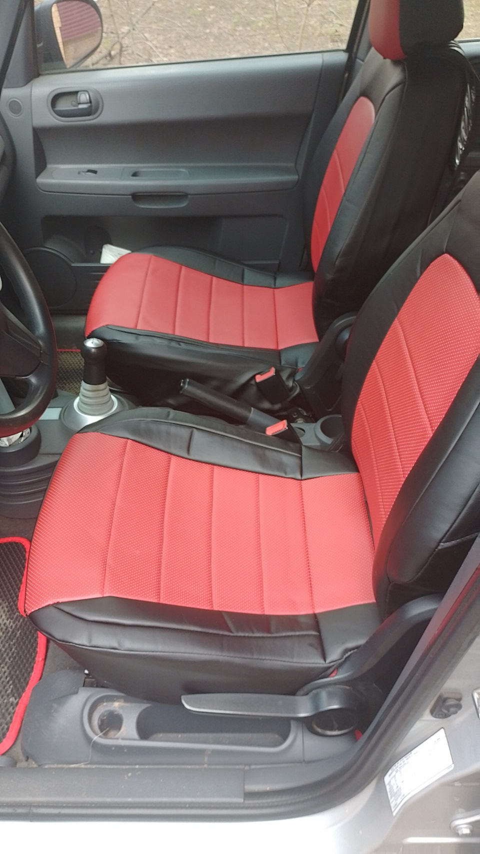 Чехлы — Mitsubishi Colt VI, 1,3 л, 2006 года | аксессуары | DRIVE2