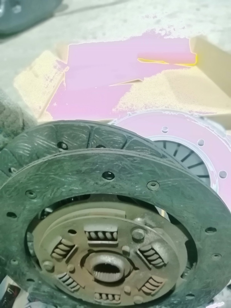 Замена сцепления на Каризме — Mitsubishi Carisma, 1,6 л, 2002 года ...