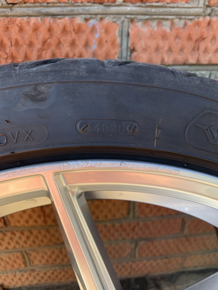 Шины летние Kormoran 235/40 R19, литые диски Коко 8,5Jx19 ET35 5x112 на ...