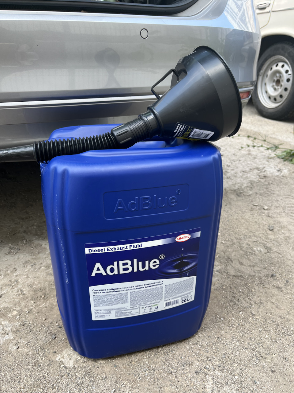 Доливка AdBlue — Volkswagen Passat B8, 1,6 л, 2019 года | заправка | DRIVE2