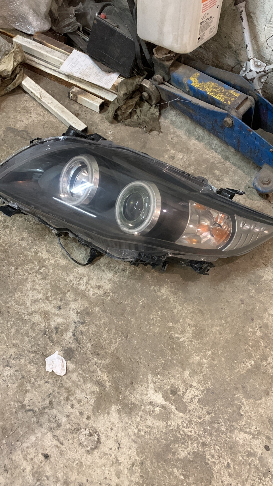 Покраска лаком фар — Toyota Corolla (140/150), 1,6 л, 2007 года ...