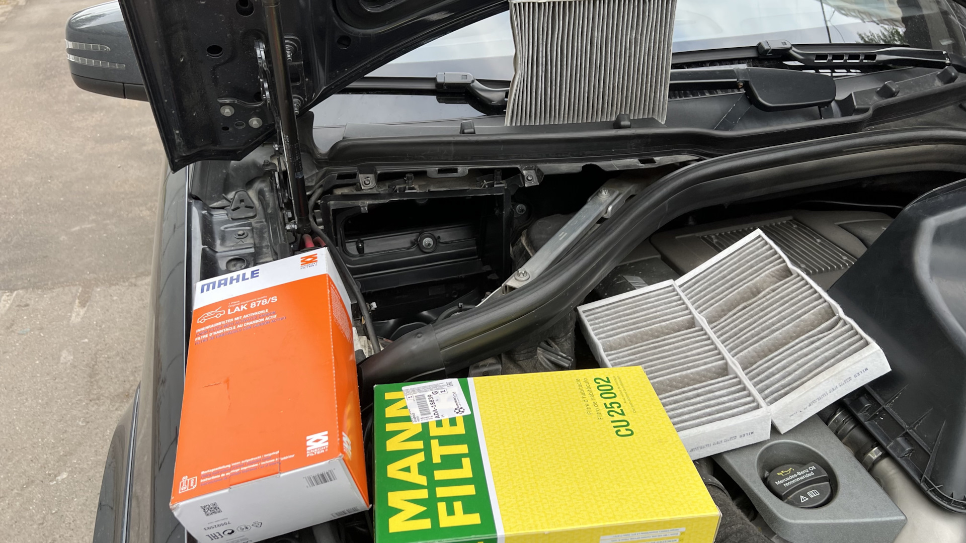 60. Замена салонных фильтров на GL63 AMG — Mercedes-Benz GL 63 AMG, 5,5 ...