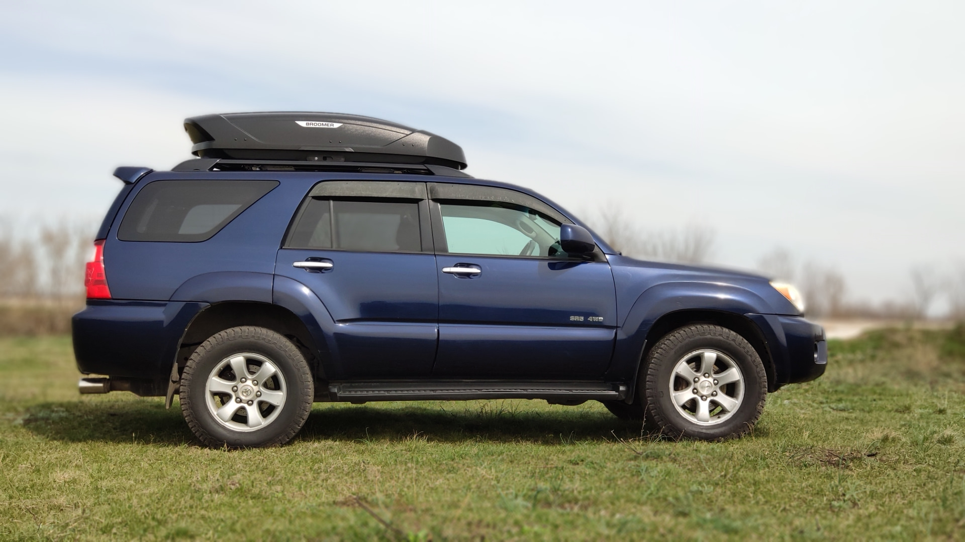 Ford Explorer 2009 с прицепом