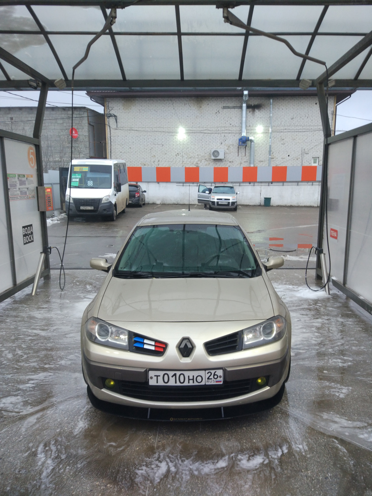 Замена прокладки ГБЦ — LADA 21124, 1,6 л., 2006 года | своими руками ...