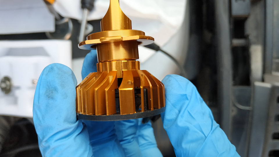 №52 Накопилось: лампы в фары, дворник ОЕМ, замена ступичного подшиника ...