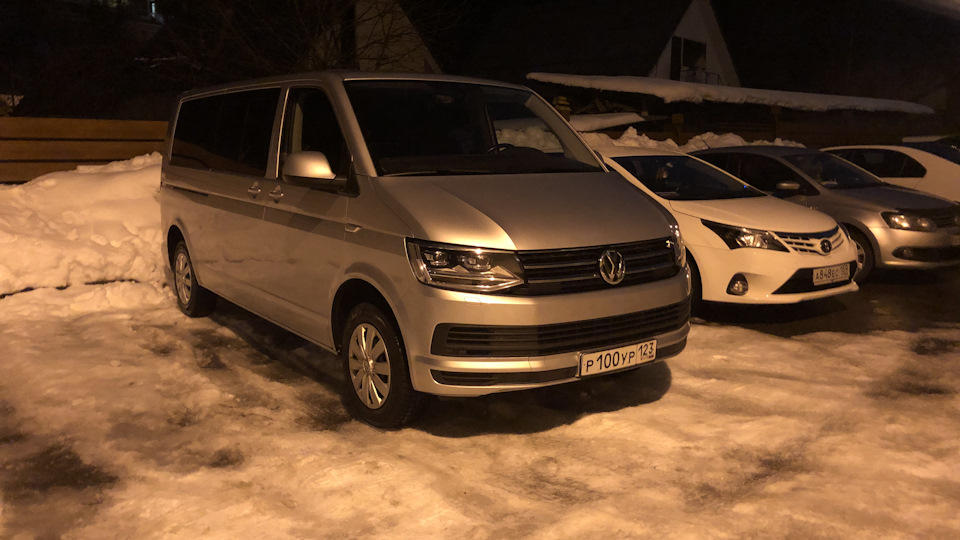 Фольксваген каравелла лонг. VW Caravelle t6 long. Volkswagen Caravelle long 2007. Volkswagen Caravelle long 2,0 2014.