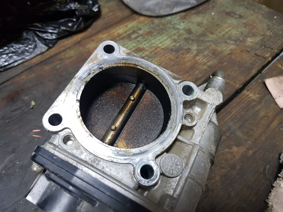 Дроссельная заслонка капец какая грязная. — Nissan Teana (J32)