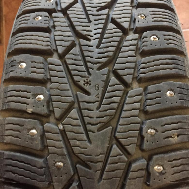 Шины зимние шипованные Nokian 215/65 R16. Б/у | 4 500 ₽ в городе Москва ...