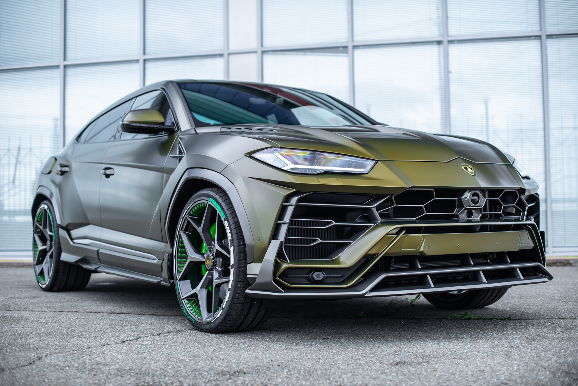 Lamborghini Urus SCL Global