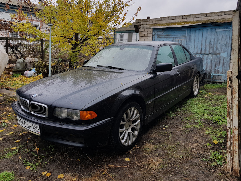 Бывшая — BMW 7 series (E38)