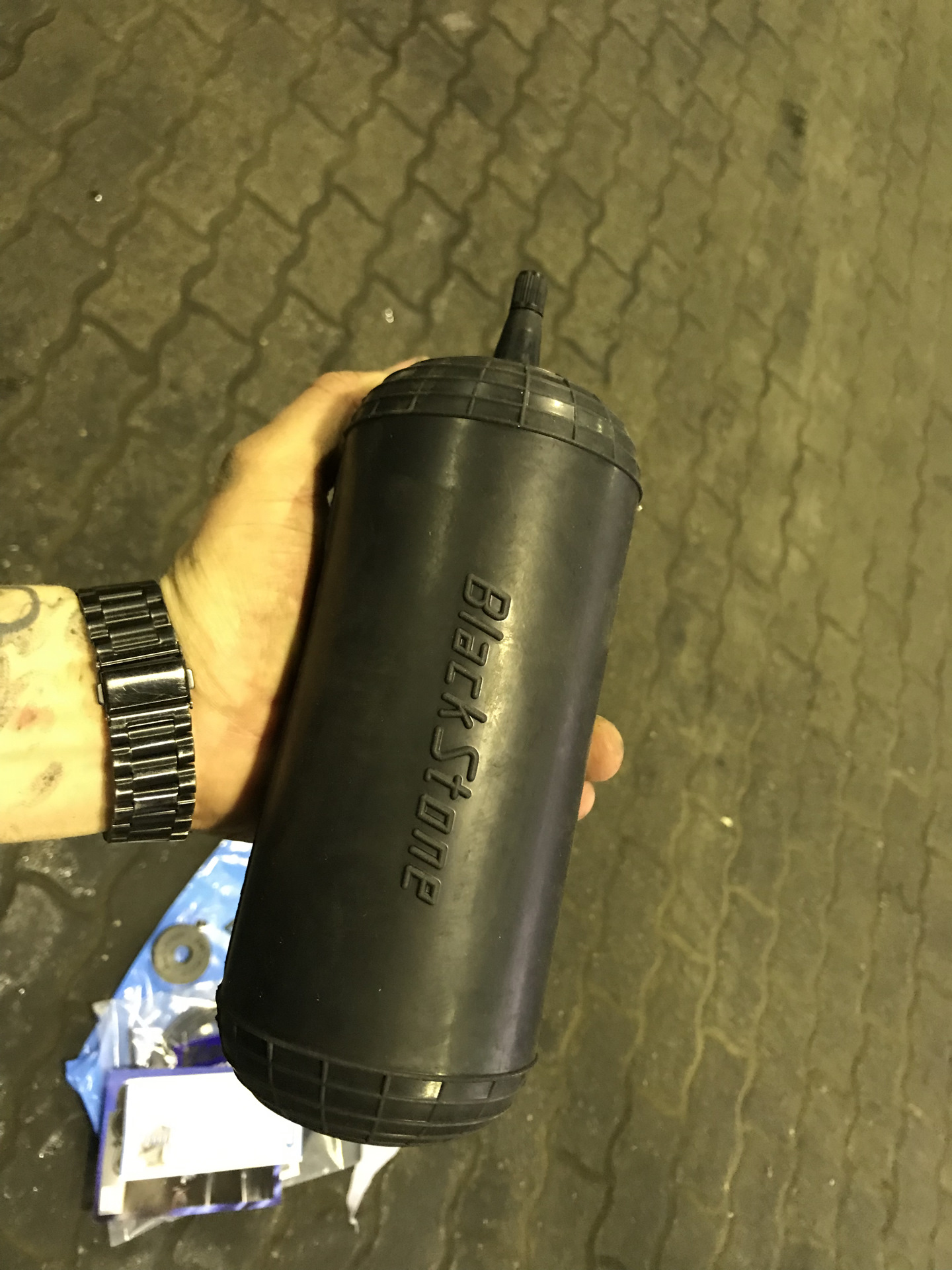 Установка пневмобаллонов в задние пружины. — Peugeot 107, 1 л, 2014 ...