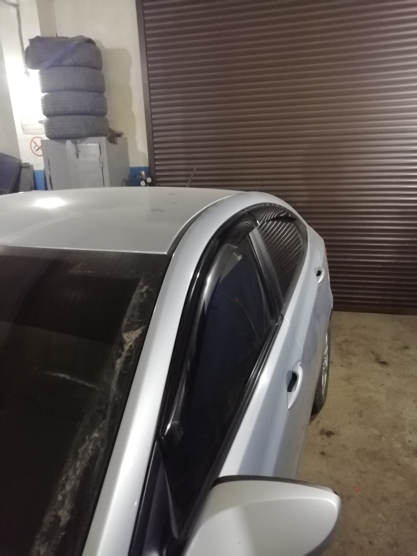Дефлекторы солярис — Hyundai Solaris, 1,6 л., 2011 года | аксессуары ...