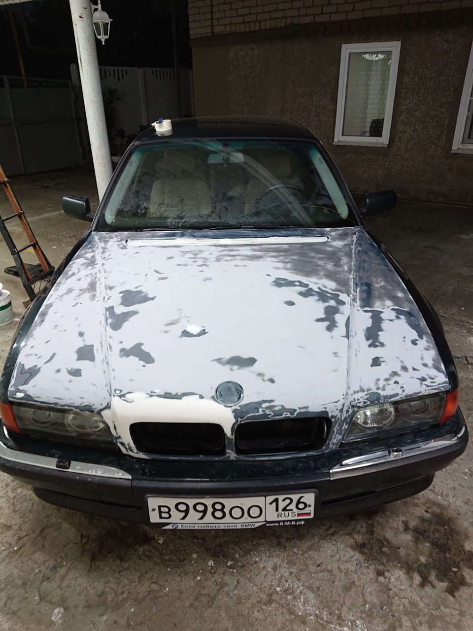 Покраска капота электрическим краскопультом — BMW 7 series (E38), 4,4 л,  1997 года | своими руками | DRIVE2