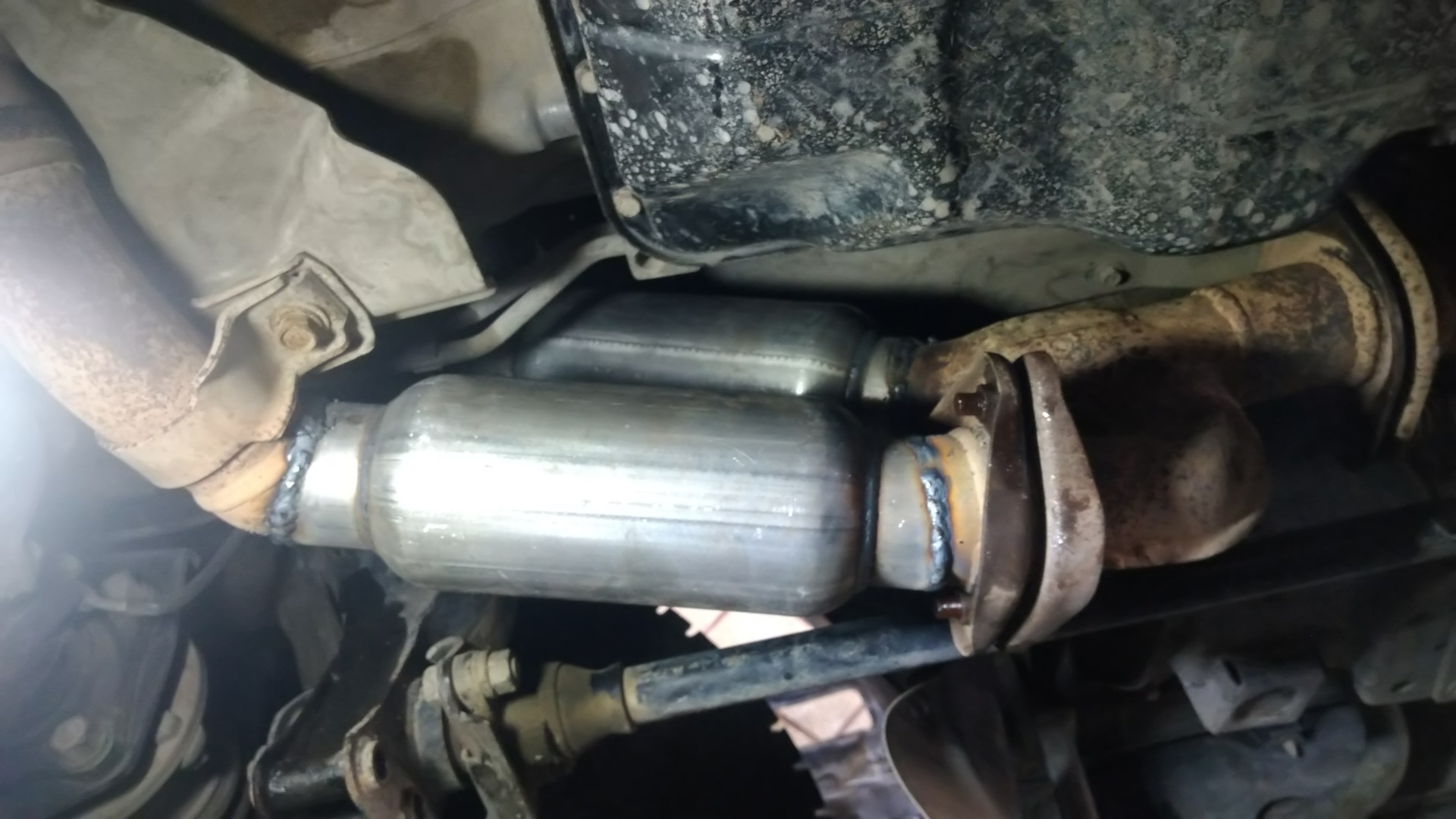 5 gdi катализатор. 0 катализаторы. 0 катализаторы. Mitsubishi pajero катализатор. Катализаторы паджеро 3,8.