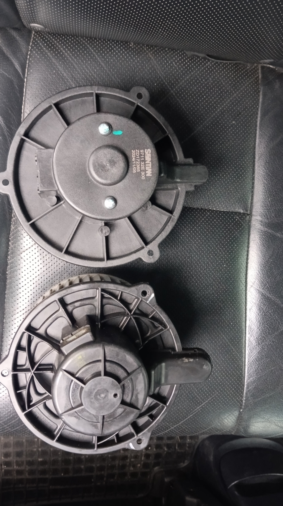 Фото в бортжурнале KIA Sportage (2G). Запчасти на фото: ZD172365