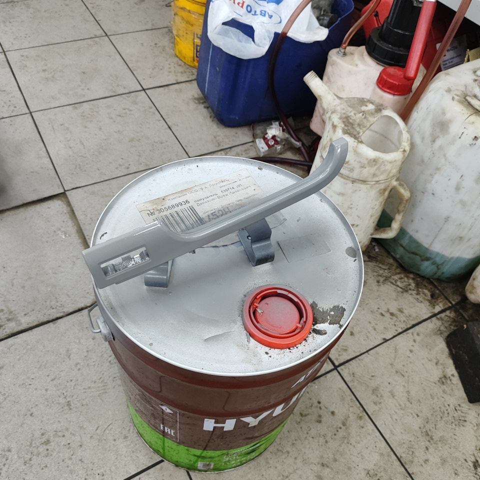 Фото в бортжурнале Audi A8 (D3)