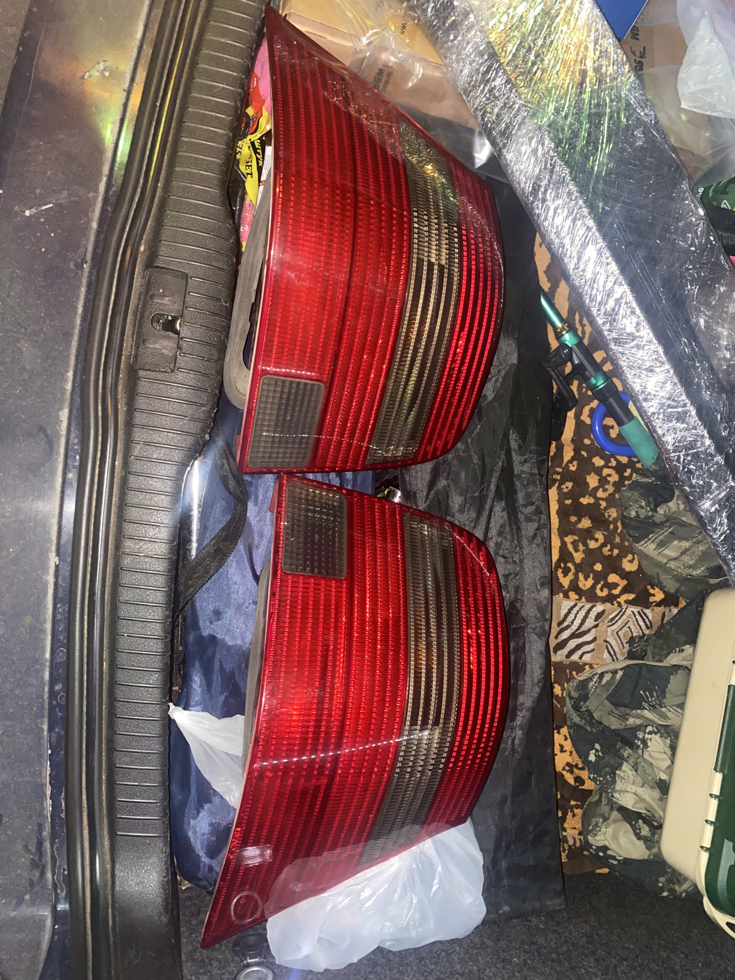Задние фонари GTI USA — Volkswagen Golf Mk4, 1,6 л, 2000 года ...