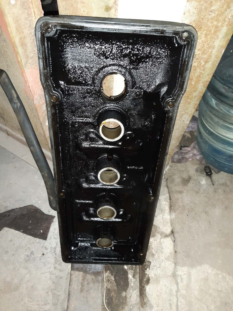 Масло в свечном колодце. — ГАЗ 3102, 2,3 л., 2003 года | поломка | DRIVE2