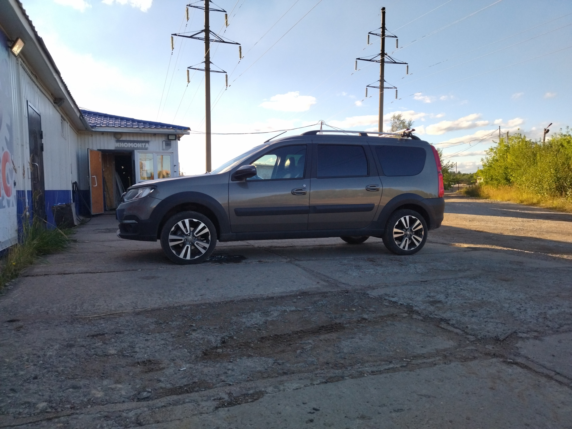 Диски от Весты Кросс — Lada Largus Cross, 1,6 л, 2022 года | колёсные ...