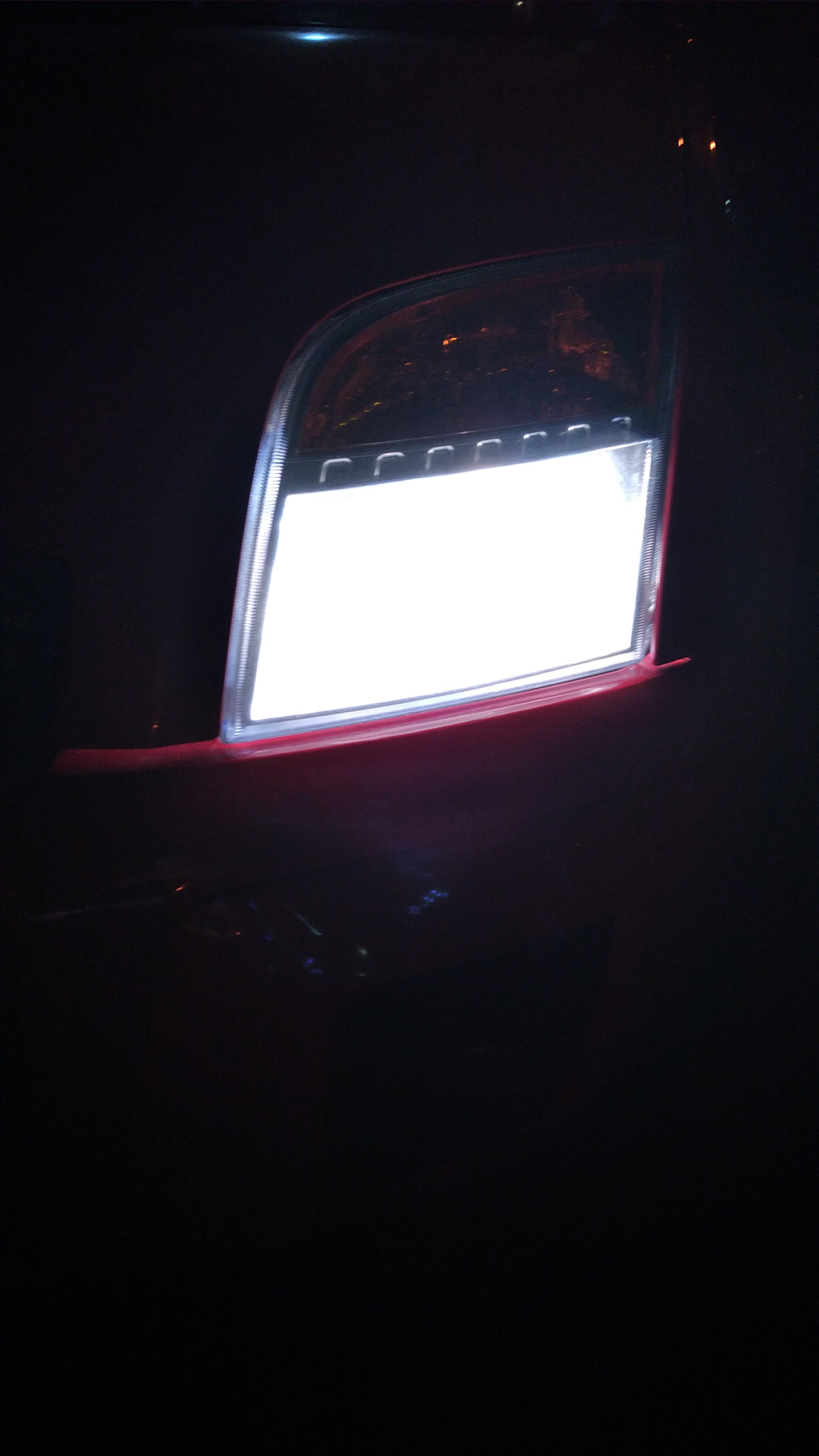 Погорела лампа ближнего света — Ford Fusion, 1,6 л, 2011 года ...