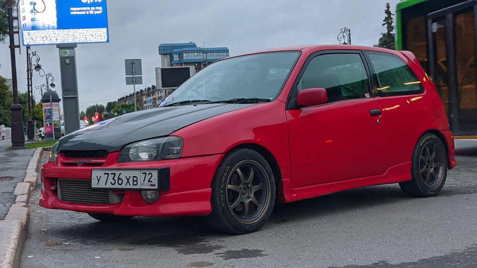 3-toyota-starlet-90-1-3-1999