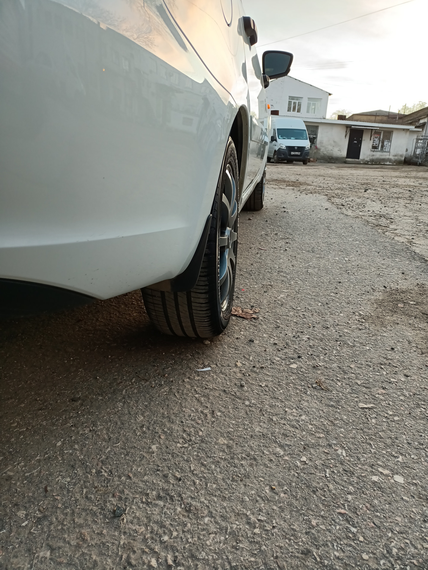 Летняя резина Michelin energy XM2+ 195\55 R15 — Lada Гранта лифтбек, 1 ...