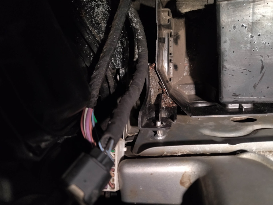 Предохранитель габарита. — Renault Kangoo (2G), 1,6 л, 2013 года ...