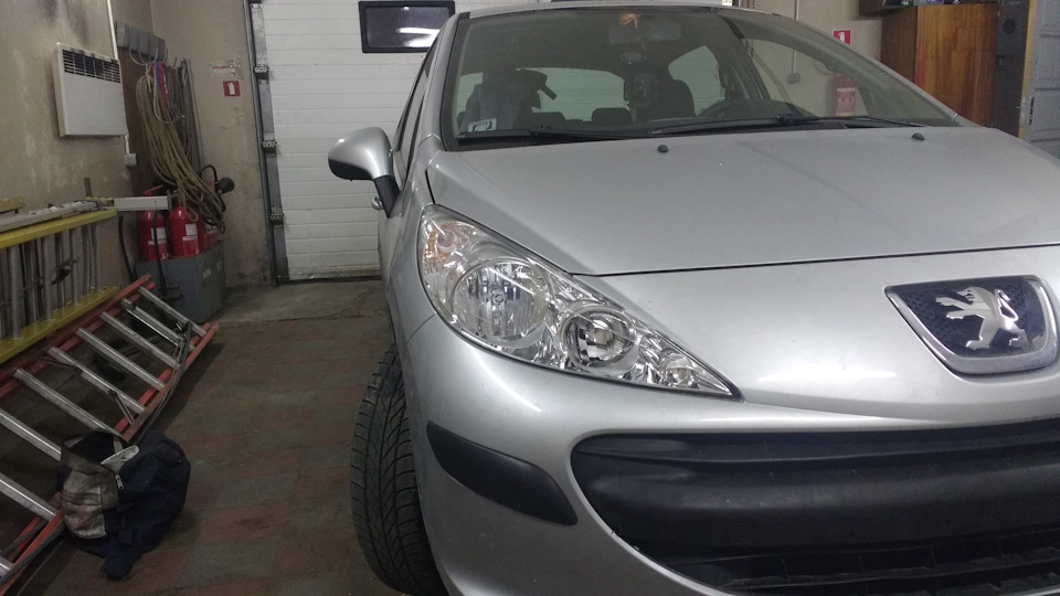 peugeot 207 2011