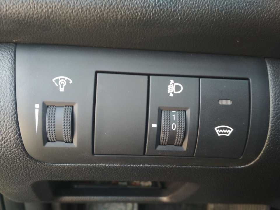 Регулятор яркости приборной панели — KIA Cerato (2G), 1,6 л, 2011 года ...