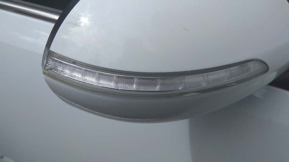 Замена повторителя поворотника в зеркале! — KIA Sportage (3G), 2 л ...