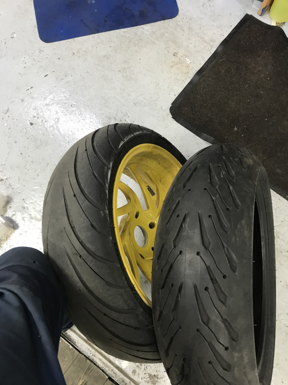 Шиномонтаж заднего колеса. — DRIVE2