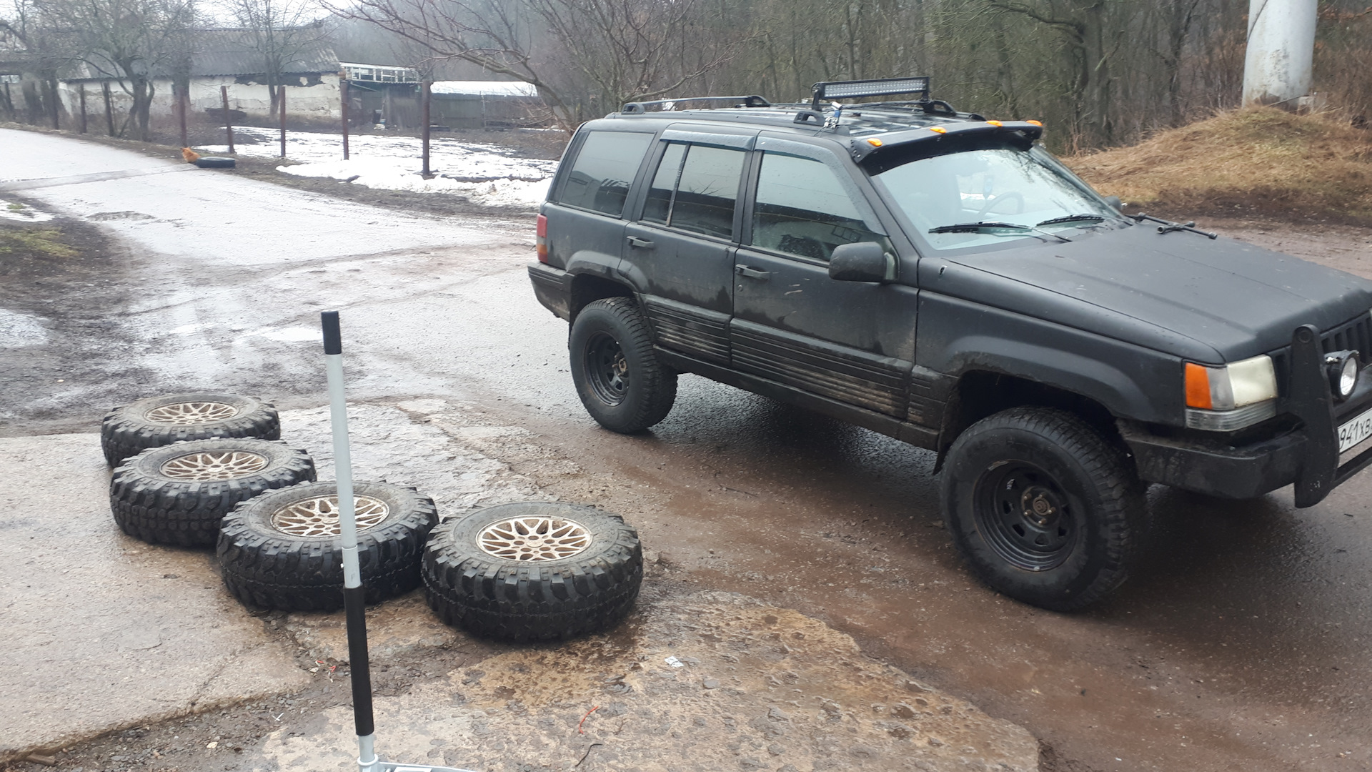 Jeep Чероки сафари